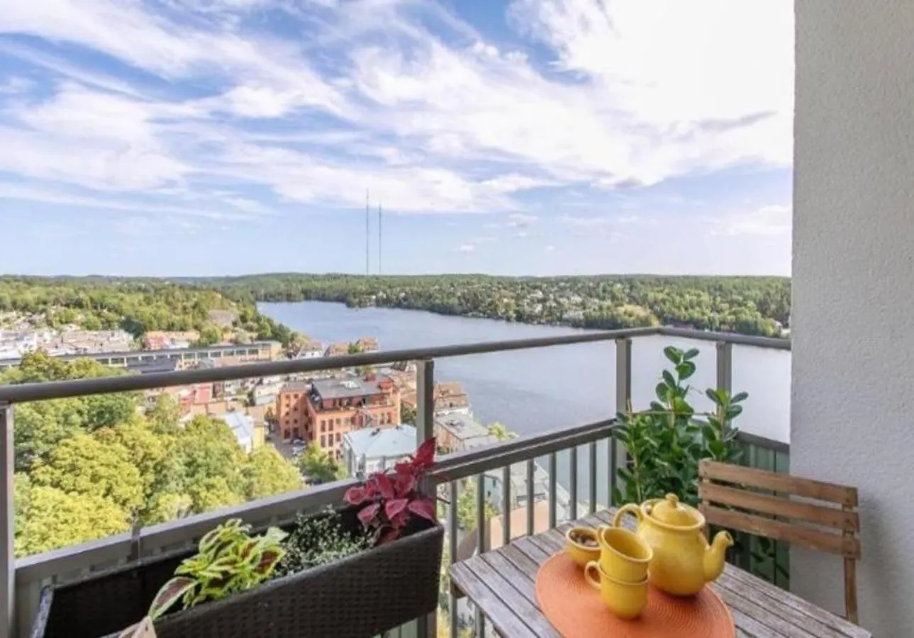 Eagles Nest, A Guest Suite By The Lake Stockholm